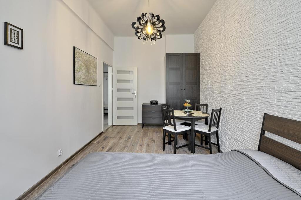 Apartament W Centrum :) Krakow Luaran gambar
